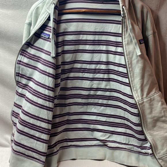 Patagonia reversible full zip jacket size large - Picture 2 of 4